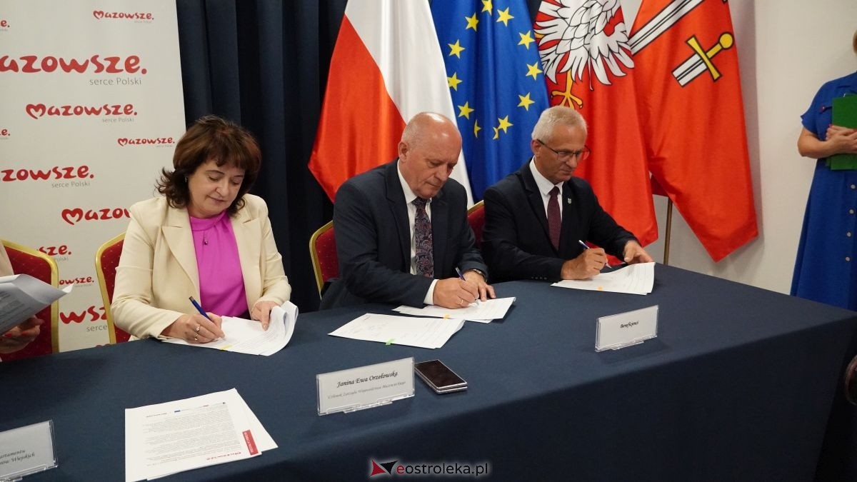 Podpisanie umów na inwestycje w powiatach ostrołęckim i makowskim [25.06.2026] - zdjęcie #21 - eOstroleka.pl