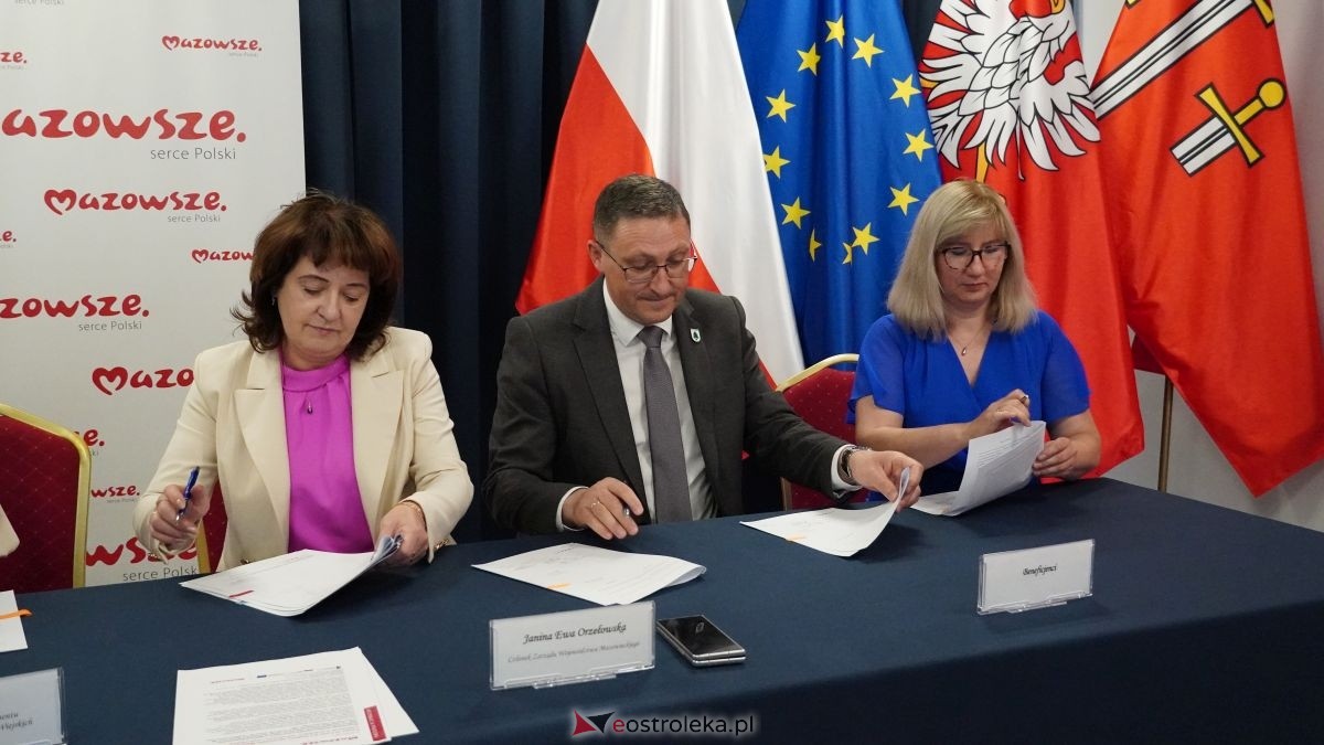 Podpisanie umów na inwestycje w powiatach ostrołęckim i makowskim [25.06.2026] - zdjęcie #15 - eOstroleka.pl