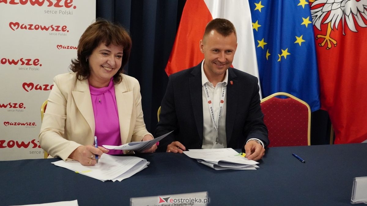 Podpisanie umów na inwestycje w powiatach ostrołęckim i makowskim [25.06.2026] - zdjęcie #2 - eOstroleka.pl