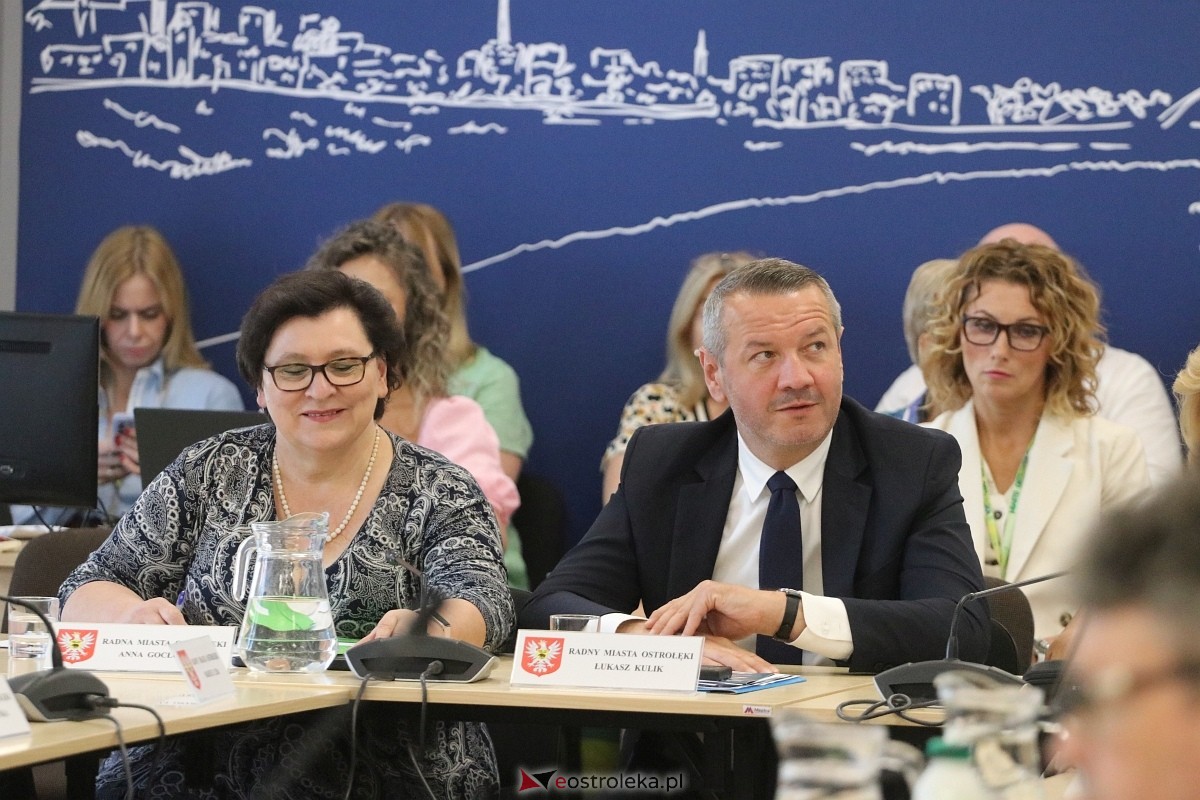 Sesja rady miasta Ostrołęki [25.06.2026] - zdjęcie #12 - eOstroleka.pl