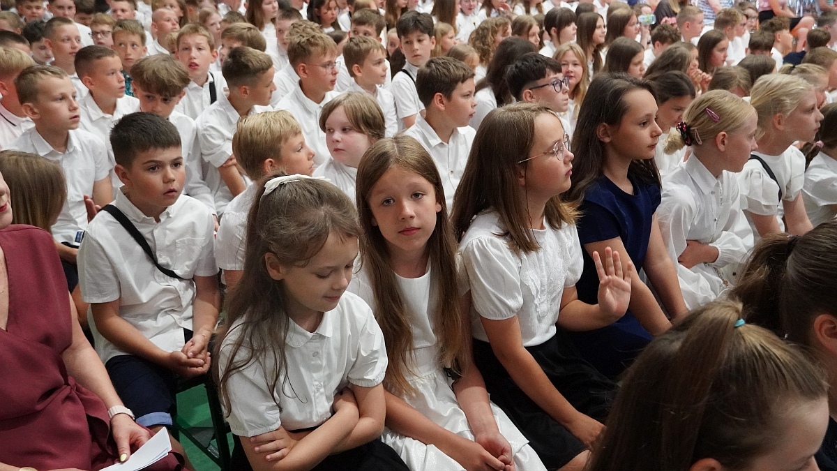 Zakończenie roku szkolnego w Szkole Podstawowej nr 5 [26.06.2026] - zdjęcie #227 - eOstroleka.pl
