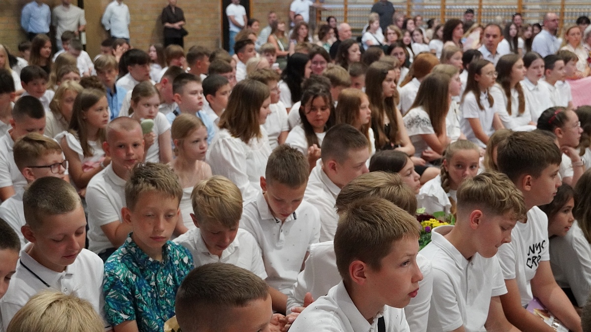 Zakończenie roku szkolnego w Szkole Podstawowej nr 5 [26.06.2026] - zdjęcie #222 - eOstroleka.pl