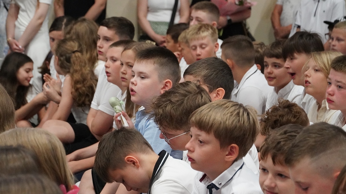 Zakończenie roku szkolnego w Szkole Podstawowej nr 5 [26.06.2026] - zdjęcie #211 - eOstroleka.pl