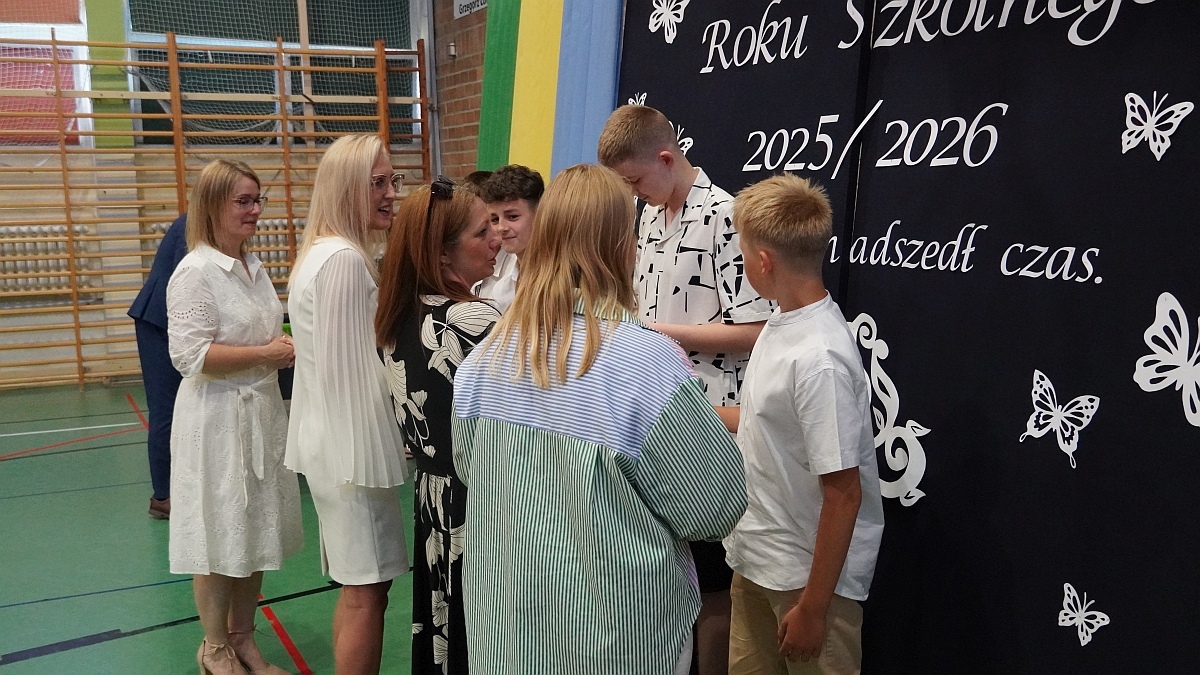 Zakończenie roku szkolnego w Szkole Podstawowej nr 5 [26.06.2026] - zdjęcie #175 - eOstroleka.pl