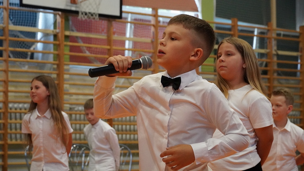 Zakończenie roku szkolnego w Szkole Podstawowej nr 5 [26.06.2026] - zdjęcie #167 - eOstroleka.pl