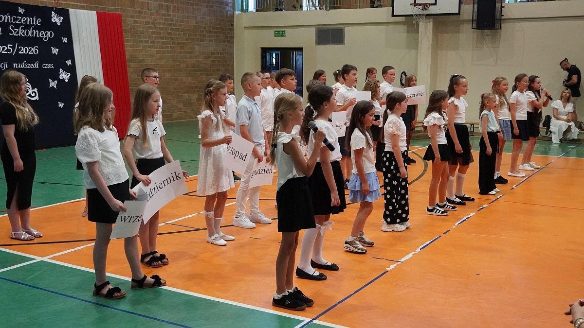 Zakończenie roku szkolnego w Szkole Podstawowej nr 5 [26.06.2026] - zdjęcie #161 - eOstroleka.pl