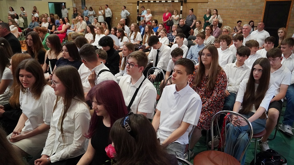 Zakończenie roku szkolnego w Szkole Podstawowej nr 5 [26.06.2026] - zdjęcie #128 - eOstroleka.pl