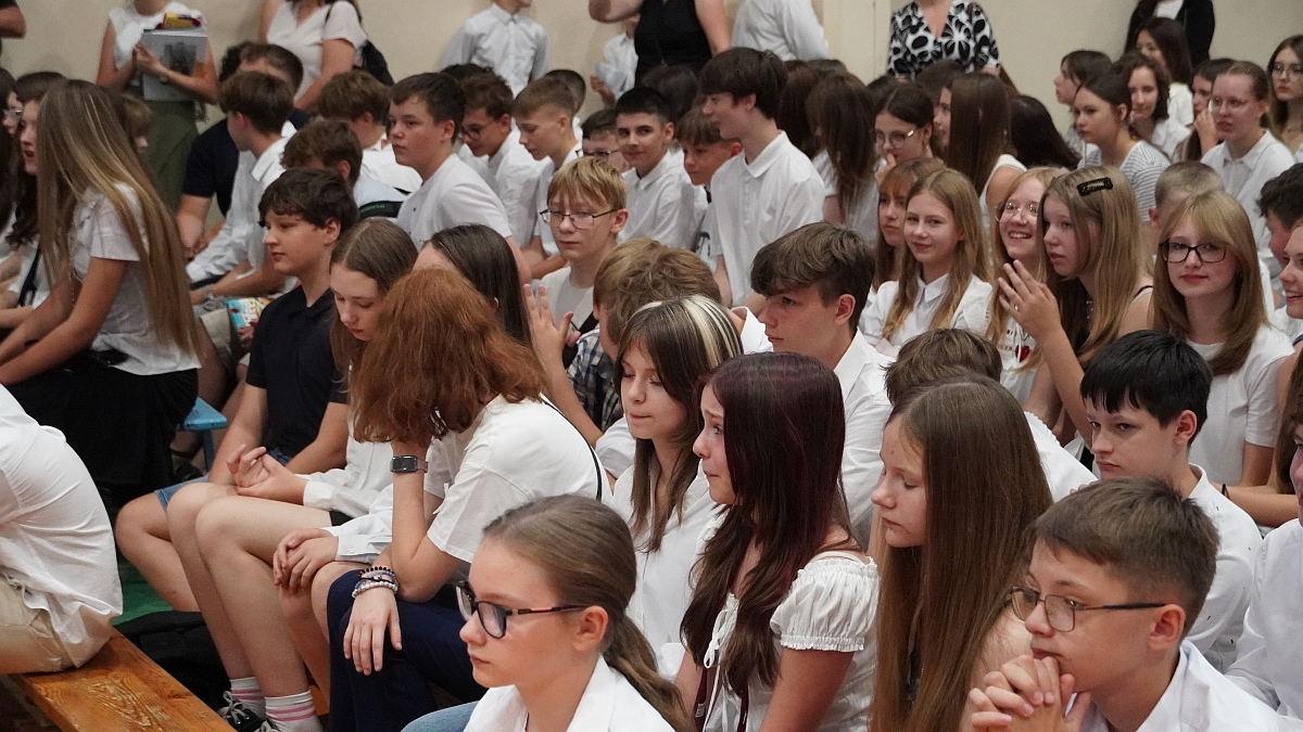 Zakończenie roku szkolnego w Szkole Podstawowej nr 5 [26.06.2026] - zdjęcie #119 - eOstroleka.pl