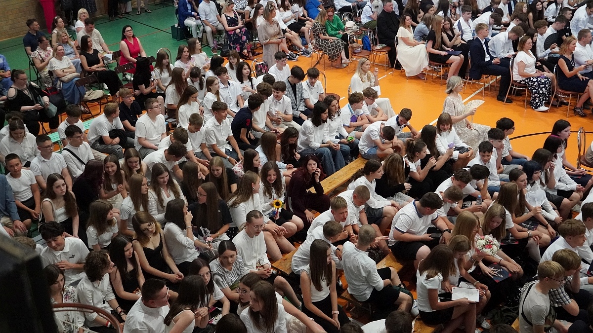 Zakończenie roku szkolnego w Szkole Podstawowej nr 5 [26.06.2026] - zdjęcie #79 - eOstroleka.pl