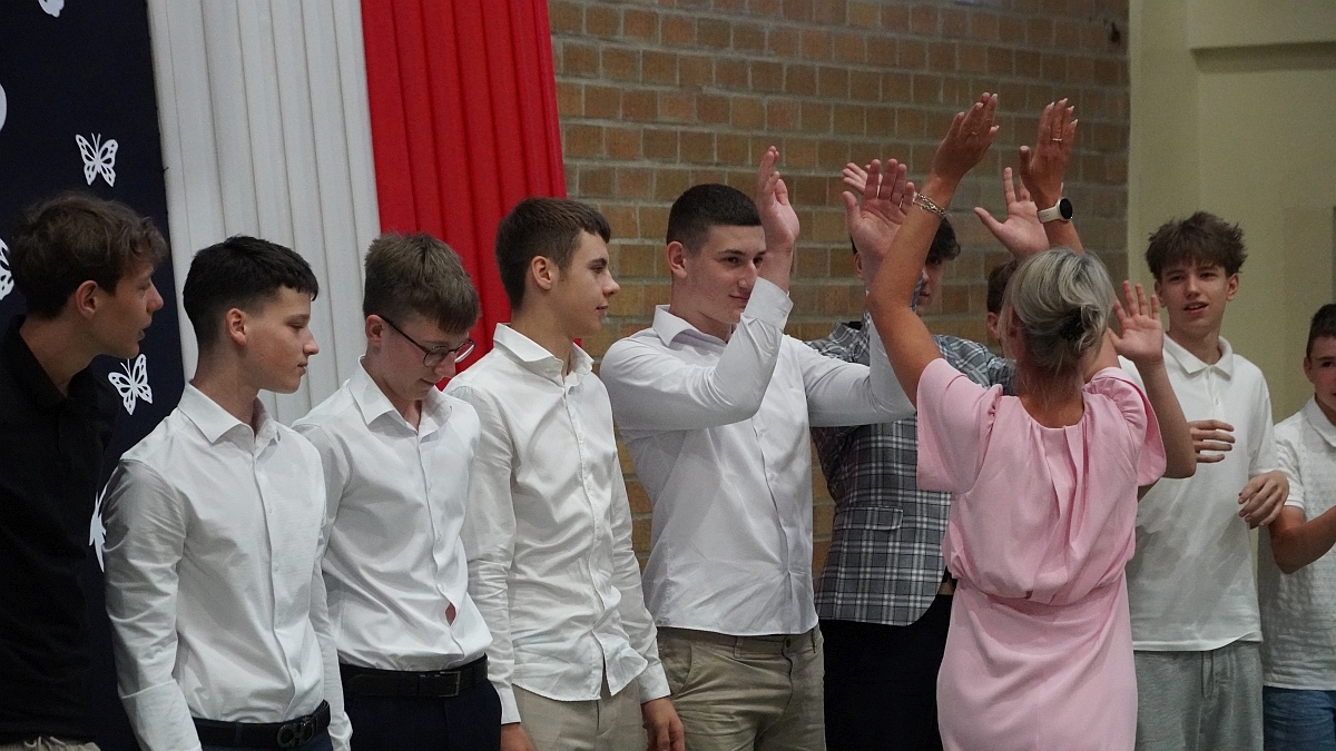 Zakończenie roku szkolnego w Szkole Podstawowej nr 5 [26.06.2026] - zdjęcie #41 - eOstroleka.pl