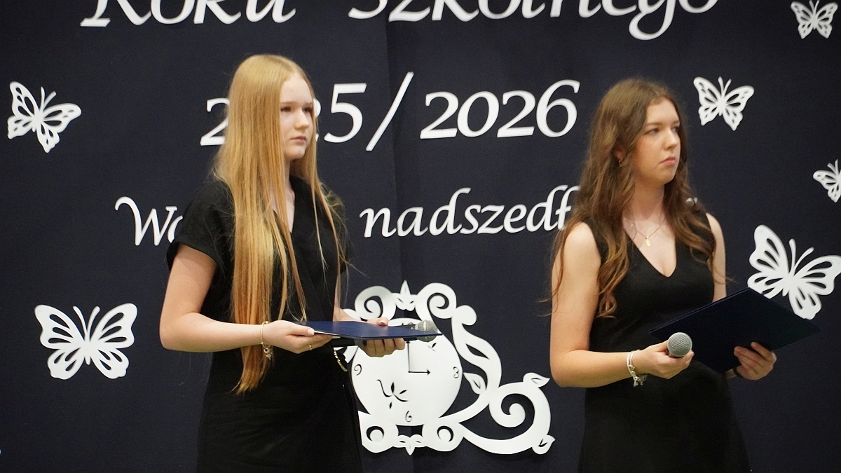 Zakończenie roku szkolnego w Szkole Podstawowej nr 5 [26.06.2026] - zdjęcie #5 - eOstroleka.pl