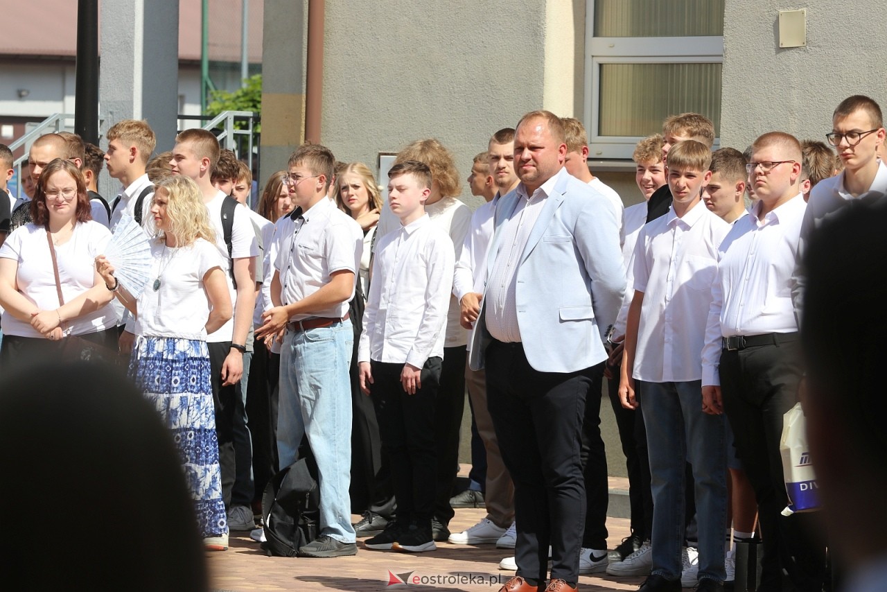 Zakończenie roku szkolnego w ZSZ 1 w Ostrołęce [26.06.2026] - zdjęcie #93 - eOstroleka.pl