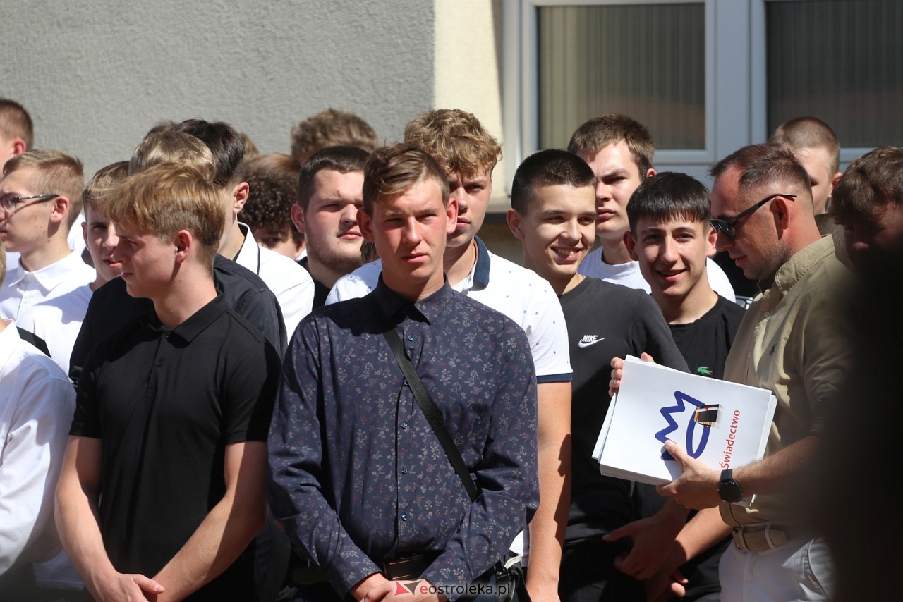 Zakończenie roku szkolnego w ZSZ 1 w Ostrołęce [26.06.2026] - zdjęcie #78 - eOstroleka.pl