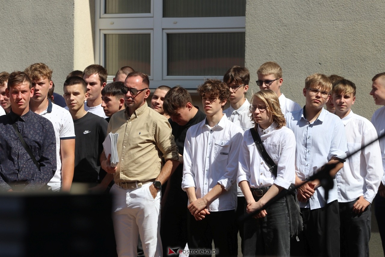 Zakończenie roku szkolnego w ZSZ 1 w Ostrołęce [26.06.2026] - zdjęcie #65 - eOstroleka.pl