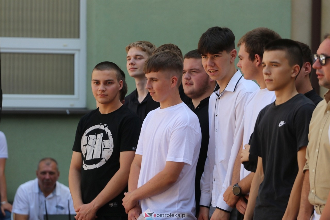 Zakończenie roku szkolnego w ZSZ 1 w Ostrołęce [26.06.2026] - zdjęcie #31 - eOstroleka.pl