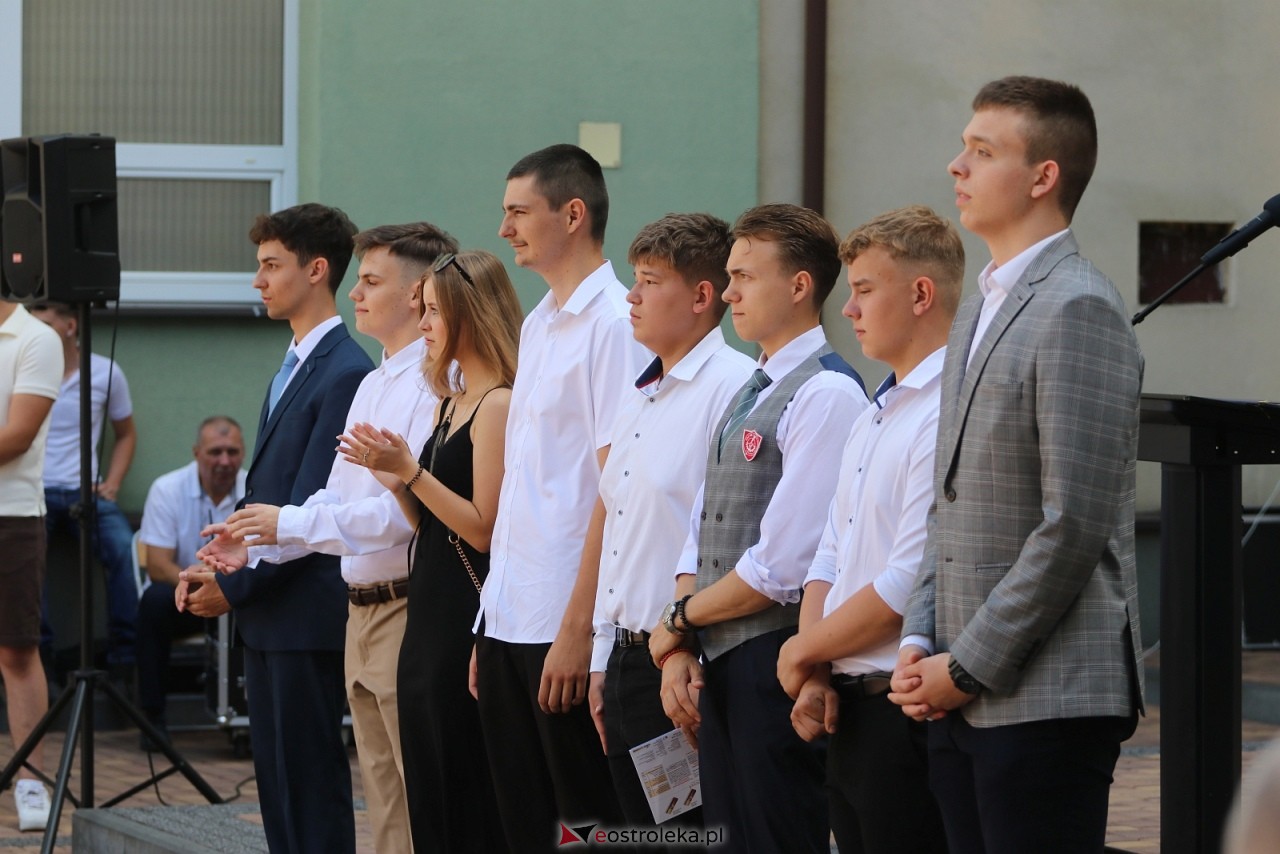 Zakończenie roku szkolnego w ZSZ 1 w Ostrołęce [26.06.2026] - zdjęcie #24 - eOstroleka.pl