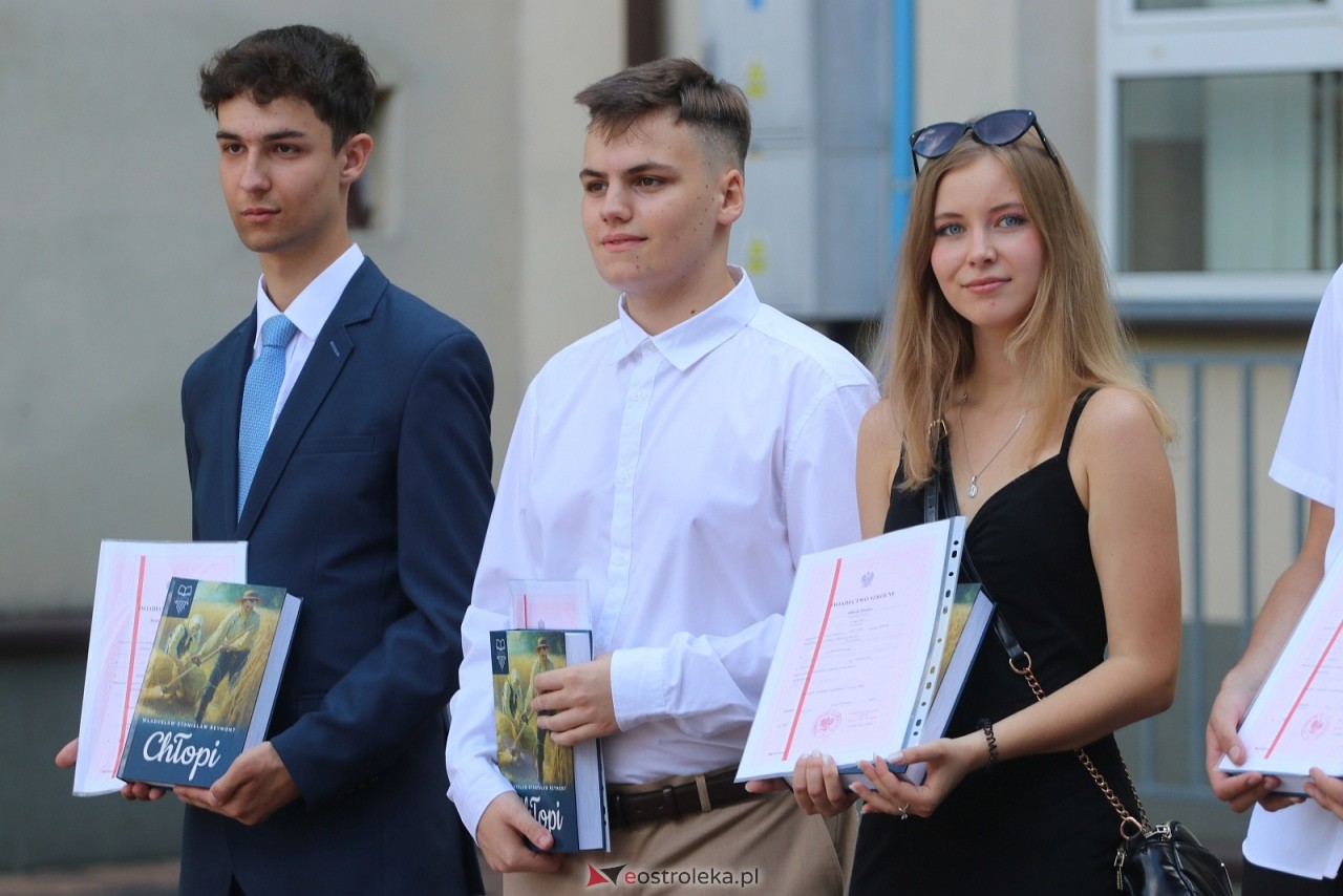 Zakończenie roku szkolnego w ZSZ 1 w Ostrołęce [26.06.2026] - zdjęcie #20 - eOstroleka.pl