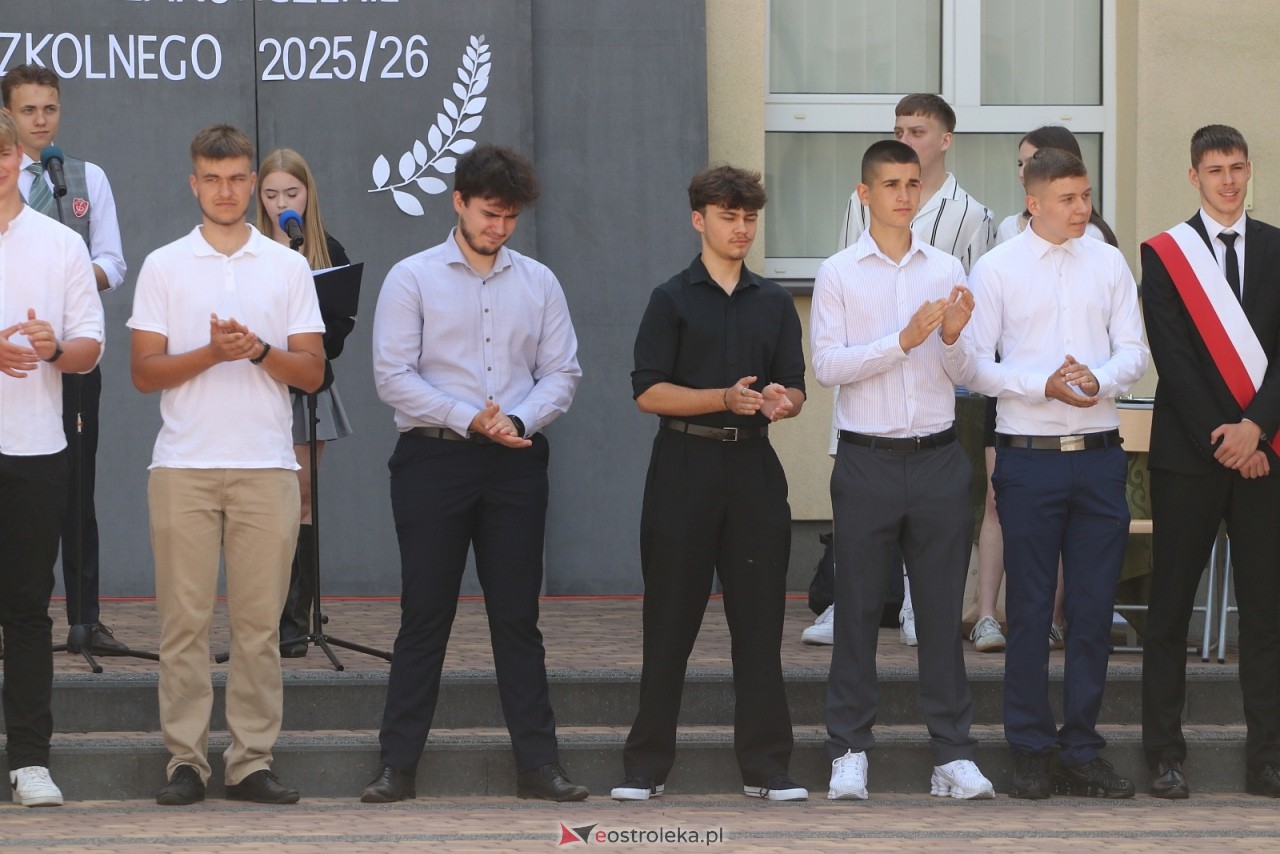 Zakończenie roku szkolnego w ZSZ 1 w Ostrołęce [26.06.2026] - zdjęcie #4 - eOstroleka.pl