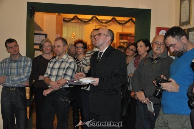 Muzeum Kultury Kurpiowskiej: Wystawa znaczków Podziemna droga do okrągłego stołu [13.XII.2011] - zdjęcie #3 - eOstroleka.pl