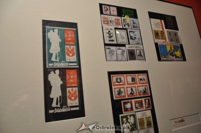 Muzeum Kultury Kurpiowskiej: Wystawa znaczków Podziemna droga do okrągłego stołu [13.XII.2011] - zdjęcie #8 - eOstroleka.pl