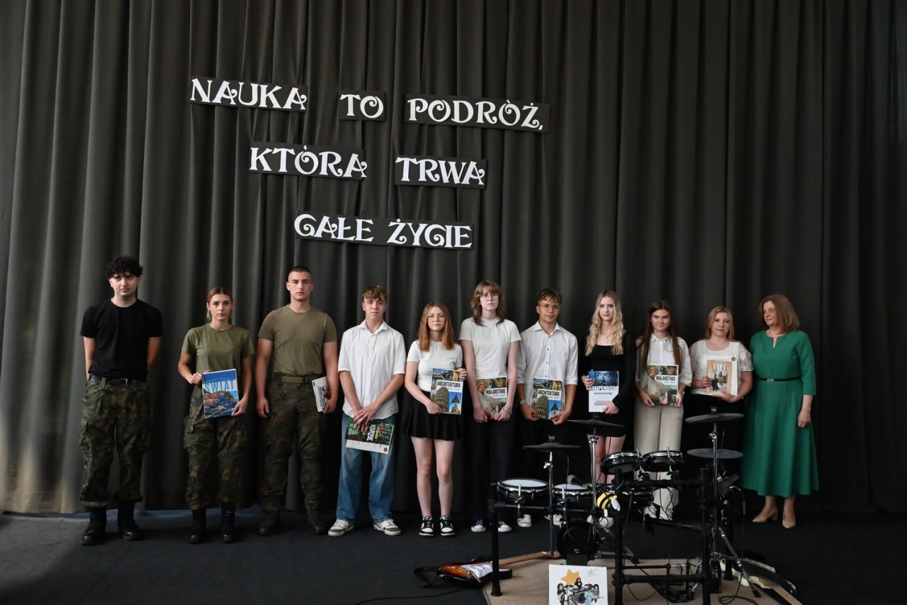 Zakończenie roku szkolnego w ZSZ 2 w Ostrołęce [26.06.2026] - zdjęcie #56 - eOstroleka.pl