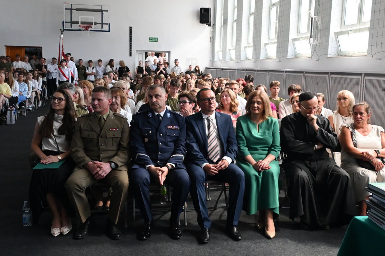 Zakończenie roku szkolnego w ZSZ 2 w Ostrołęce [26.06.2026] - zdjęcie #23 - eOstroleka.pl