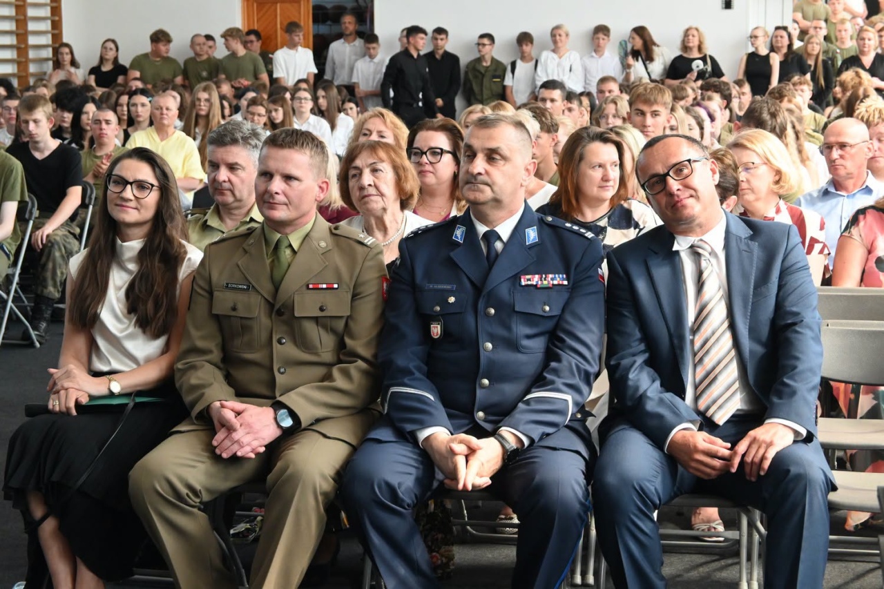 Zakończenie roku szkolnego w ZSZ 2 w Ostrołęce [26.06.2026] - zdjęcie #17 - eOstroleka.pl