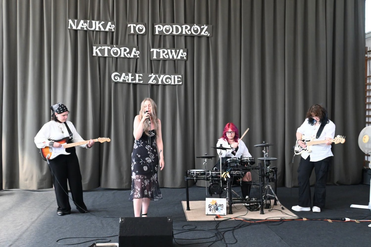 Zakończenie roku szkolnego w ZSZ 2 w Ostrołęce [26.06.2026] - zdjęcie #1 - eOstroleka.pl