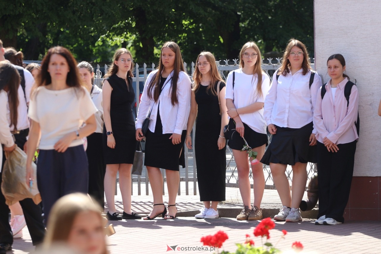 Zakończenie roku szkolnego w ZSZ 4 w Ostrołęce [26.06.2026] - zdjęcie #65 - eOstroleka.pl