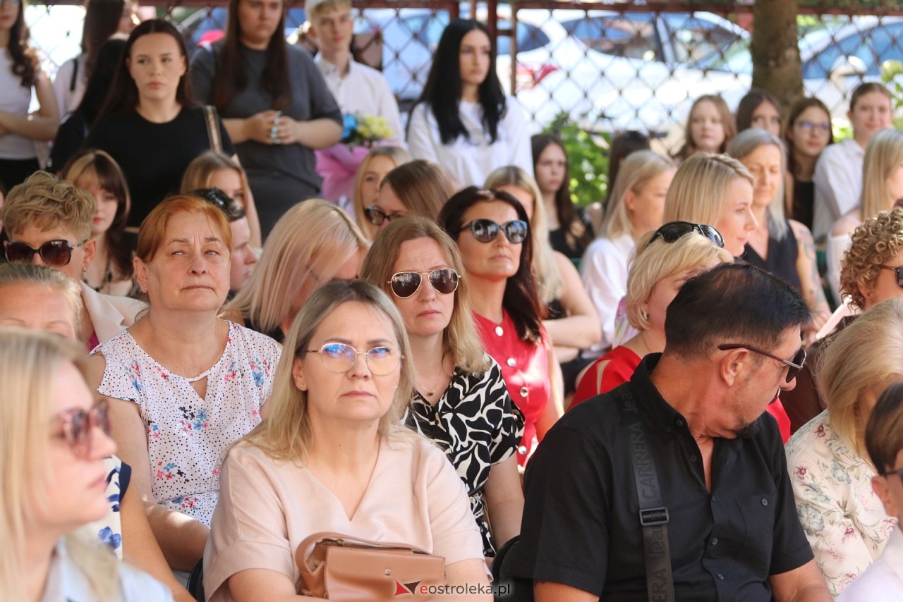 Zakończenie roku szkolnego w ZSZ 4 w Ostrołęce [26.06.2026] - zdjęcie #60 - eOstroleka.pl