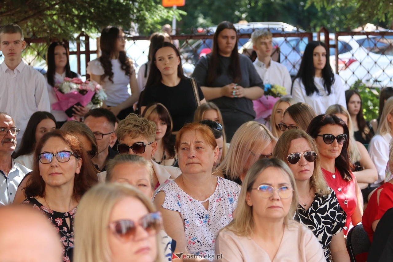 Zakończenie roku szkolnego w ZSZ 4 w Ostrołęce [26.06.2026] - zdjęcie #59 - eOstroleka.pl