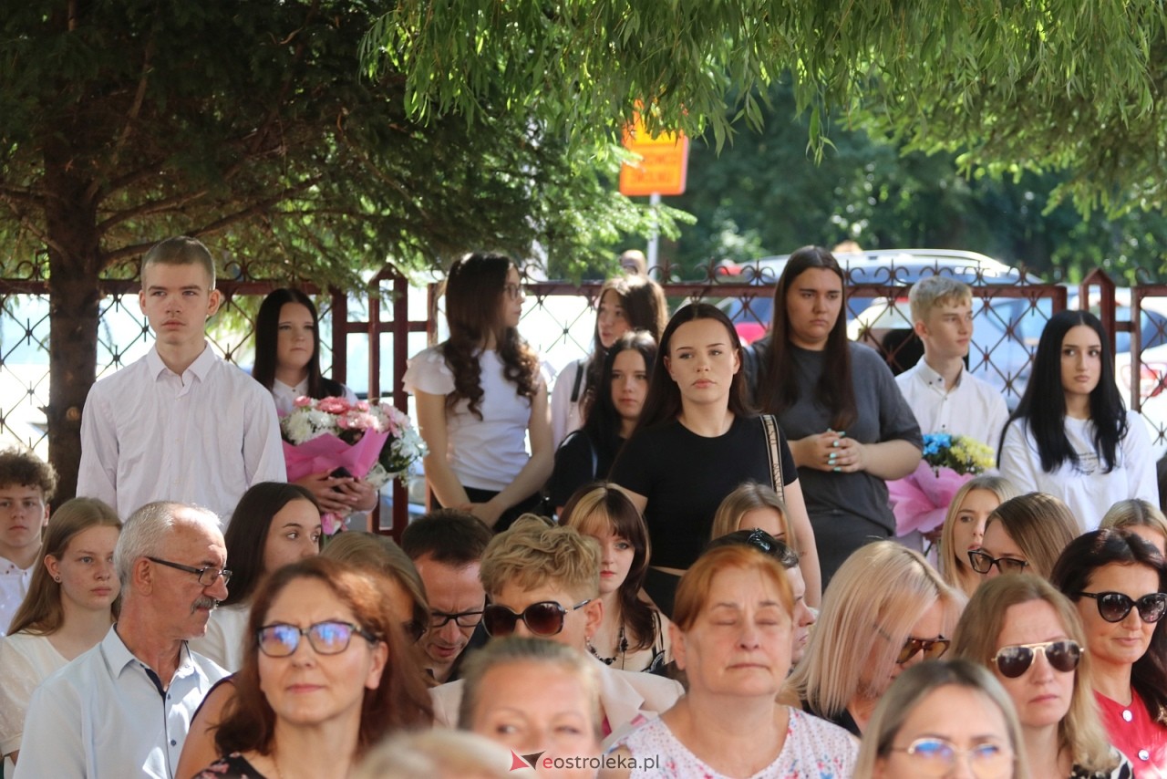 Zakończenie roku szkolnego w ZSZ 4 w Ostrołęce [26.06.2026] - zdjęcie #58 - eOstroleka.pl