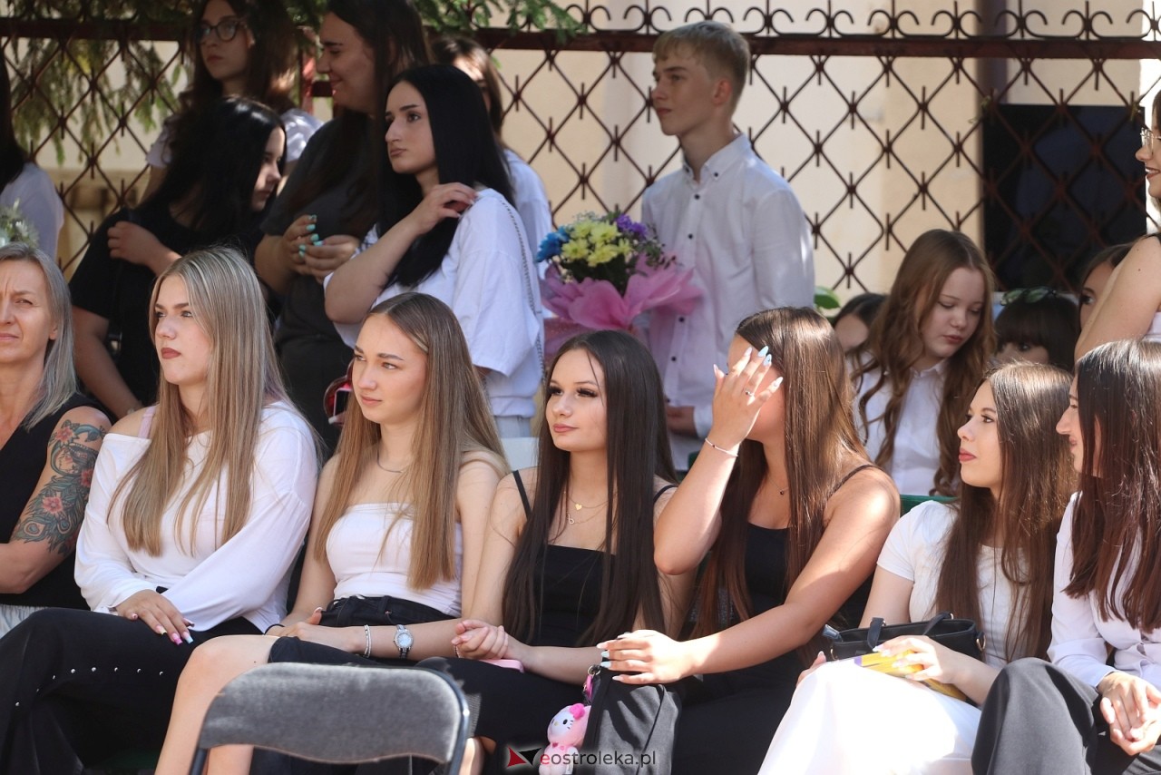 Zakończenie roku szkolnego w ZSZ 4 w Ostrołęce [26.06.2026] - zdjęcie #49 - eOstroleka.pl