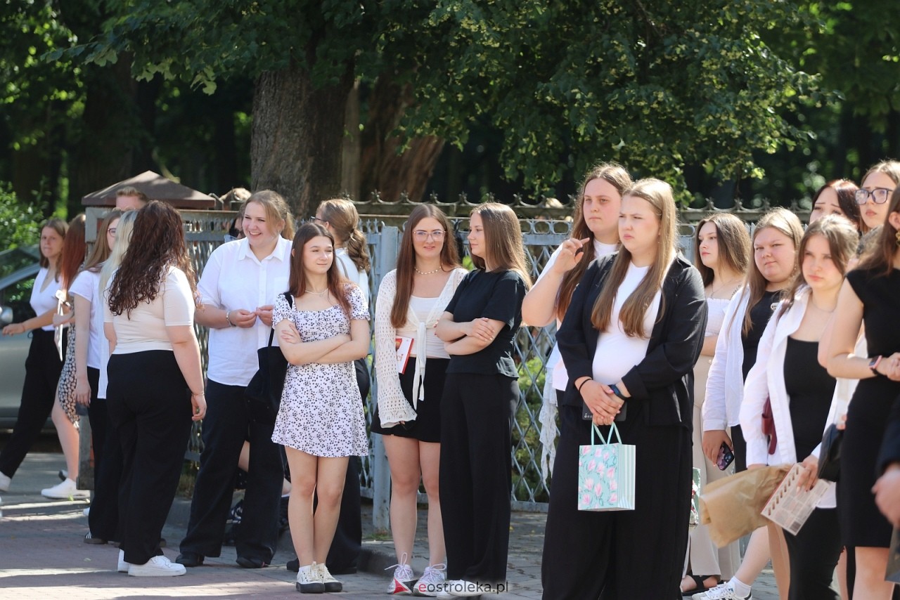 Zakończenie roku szkolnego w ZSZ 4 w Ostrołęce [26.06.2026] - zdjęcie #46 - eOstroleka.pl