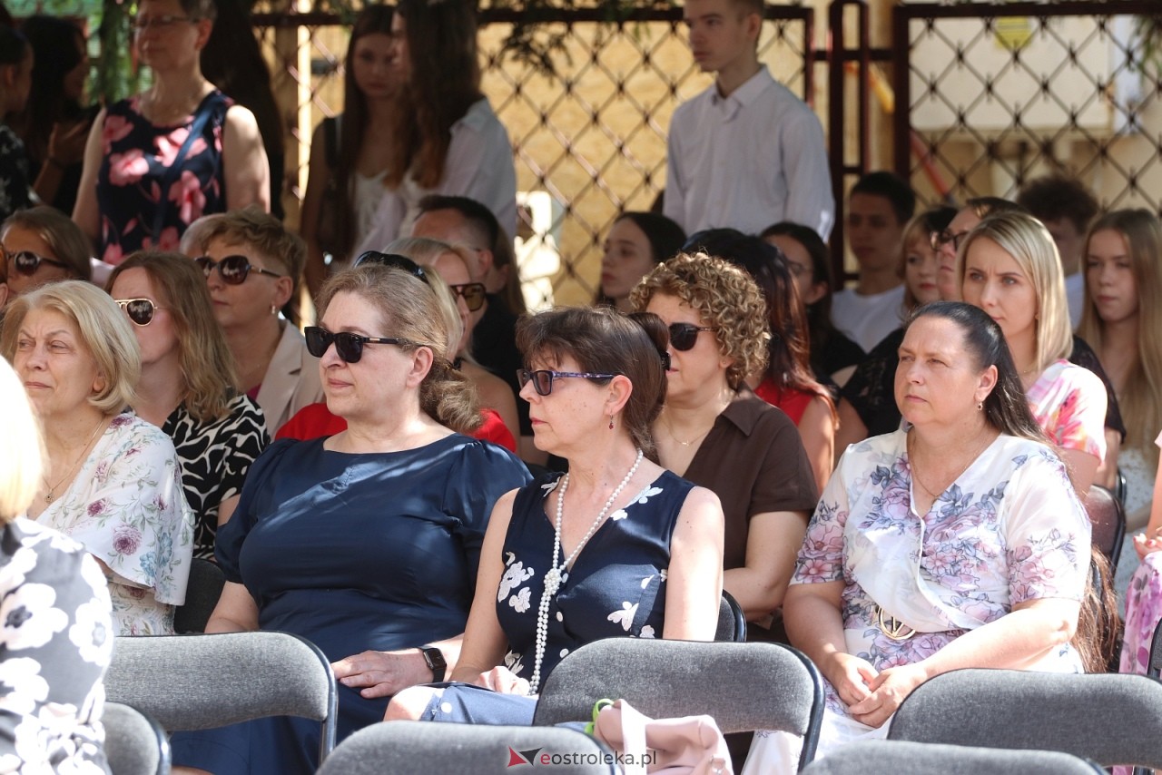 Zakończenie roku szkolnego w ZSZ 4 w Ostrołęce [26.06.2026] - zdjęcie #32 - eOstroleka.pl