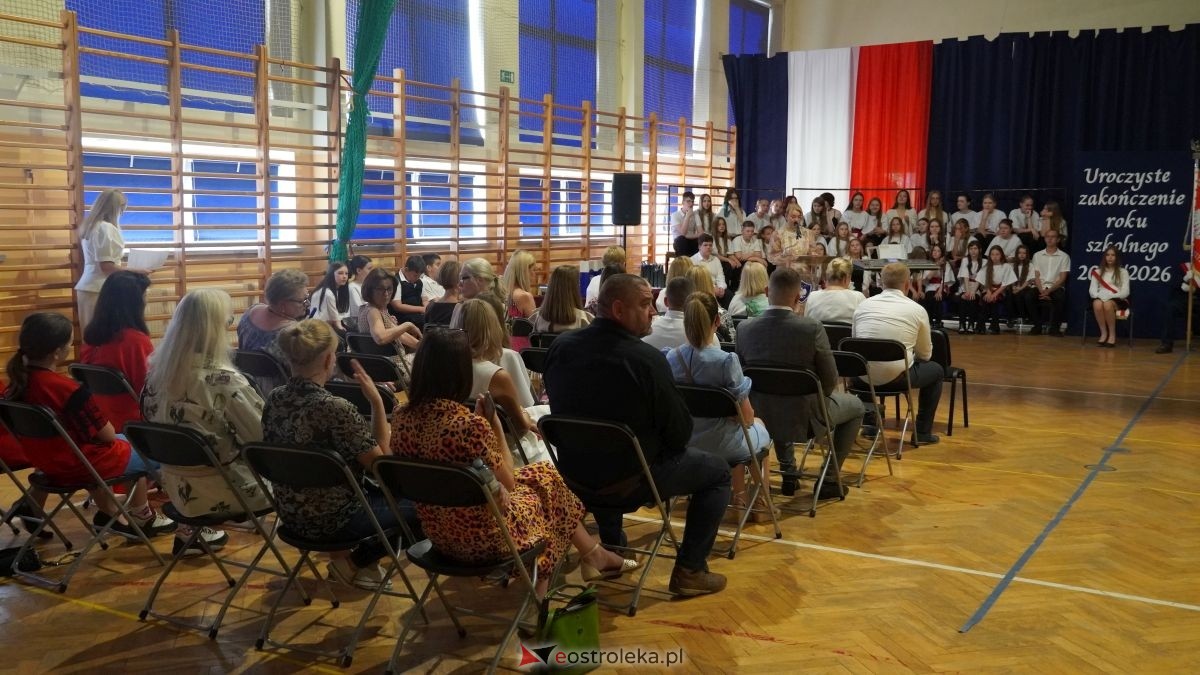 Zakończenie roku skzolnego w SP nr 6 w Ostrołęce [26.06.2026] - zdjęcie #42 - eOstroleka.pl