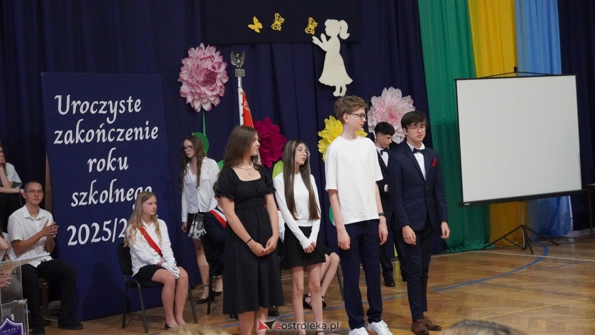 Zakończenie roku skzolnego w SP nr 6 w Ostrołęce [26.06.2026] - zdjęcie #32 - eOstroleka.pl