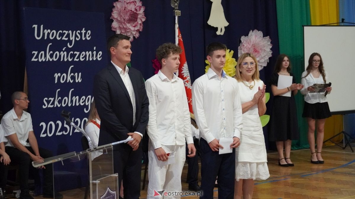 Zakończenie roku skzolnego w SP nr 6 w Ostrołęce [26.06.2026] - zdjęcie #21 - eOstroleka.pl