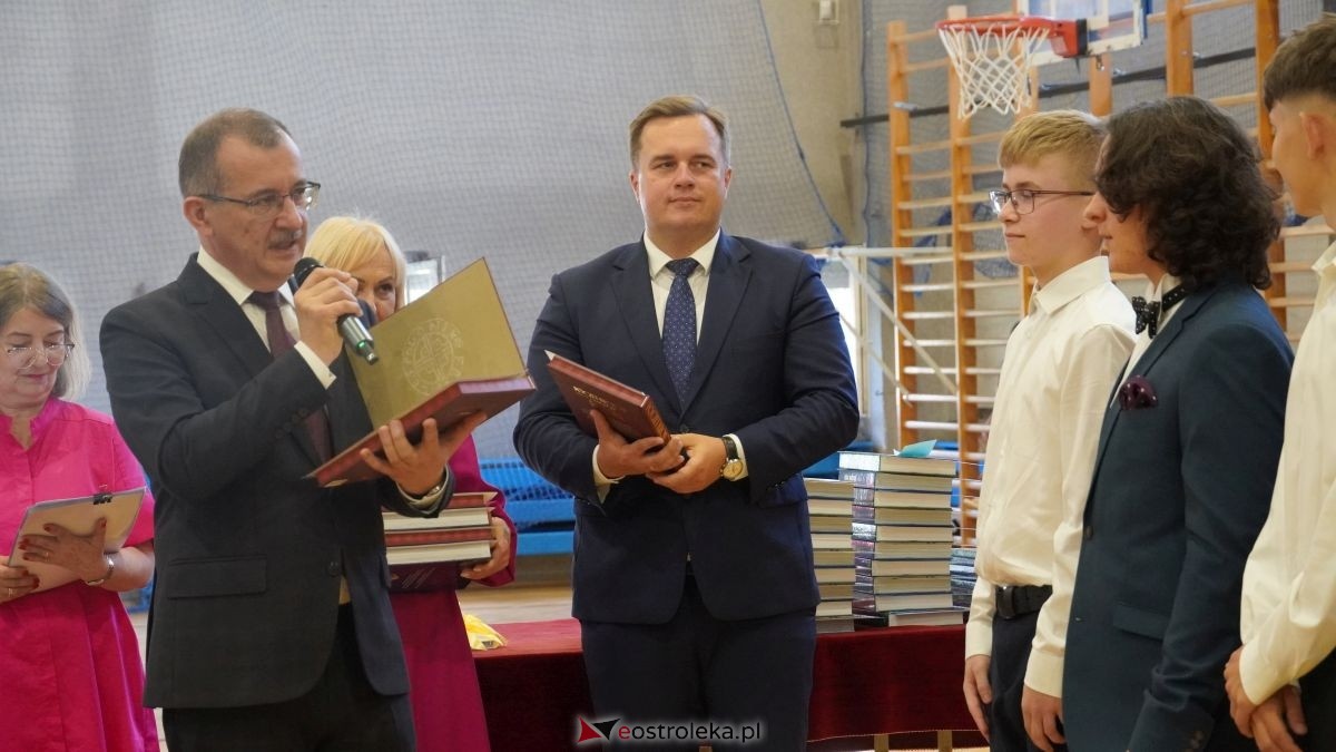 Zakończenie roku szkolnego w SP nr 10 w Ostrołęce [26.06.2026] - zdjęcie #56 - eOstroleka.pl
