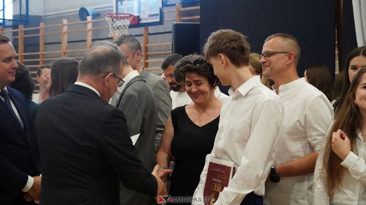 Zakończenie roku szkolnego w SP nr 10 w Ostrołęce [26.06.2026] - zdjęcie #29 - eOstroleka.pl