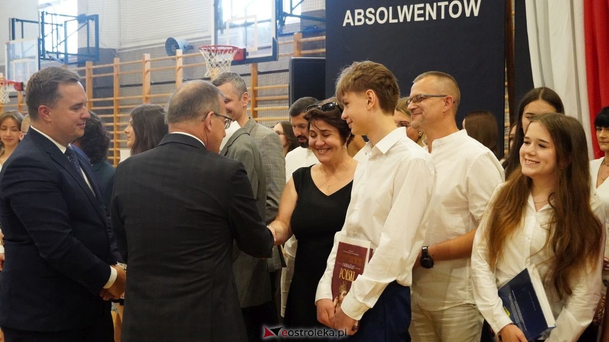 Zakończenie roku szkolnego w SP nr 10 w Ostrołęce [26.06.2026] - zdjęcie #27 - eOstroleka.pl