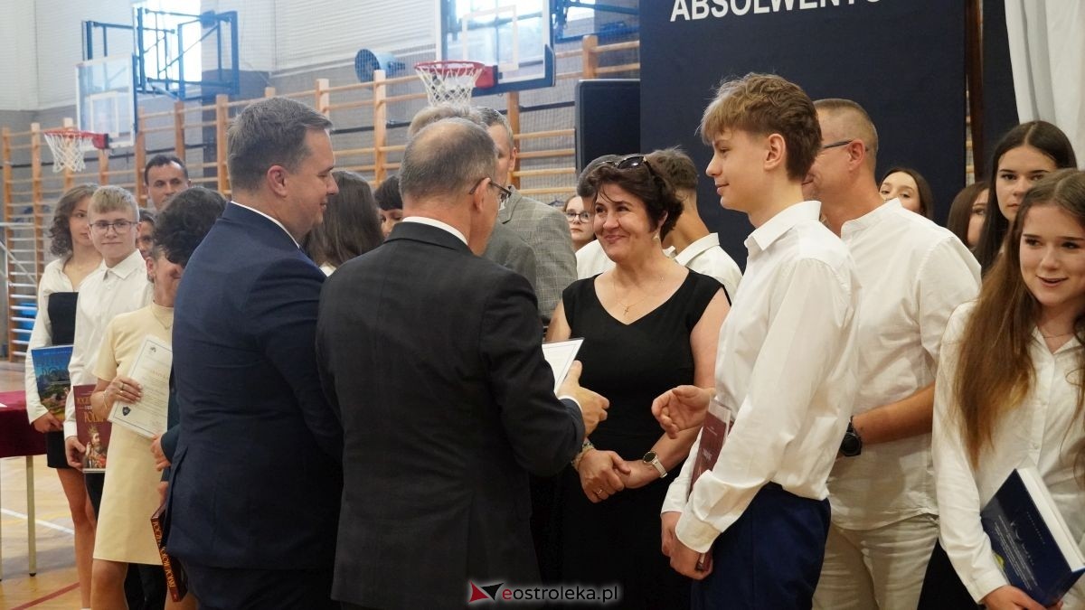 Zakończenie roku szkolnego w SP nr 10 w Ostrołęce [26.06.2026] - zdjęcie #25 - eOstroleka.pl