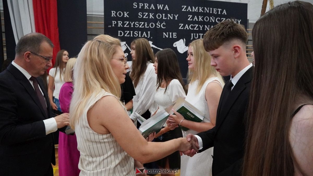 Zakończenie roku szkolnego w SP nr 10 w Ostrołęce [26.06.2026] - zdjęcie #10 - eOstroleka.pl