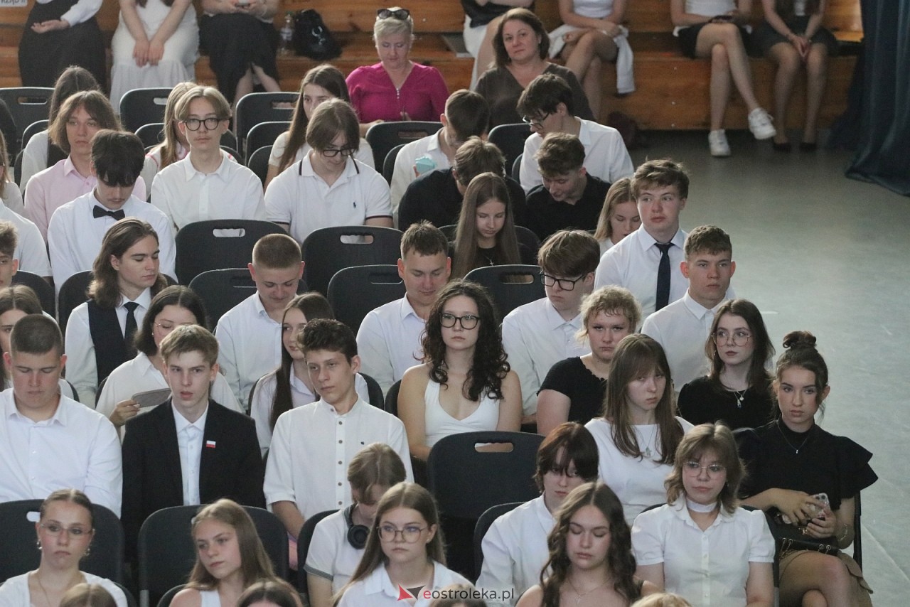 Zakończenie roku szkolnego w II LO w Ostrołęce [26.06.2026] - zdjęcie #85 - eOstroleka.pl