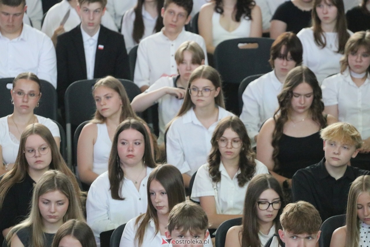 Zakończenie roku szkolnego w II LO w Ostrołęce [26.06.2026] - zdjęcie #67 - eOstroleka.pl
