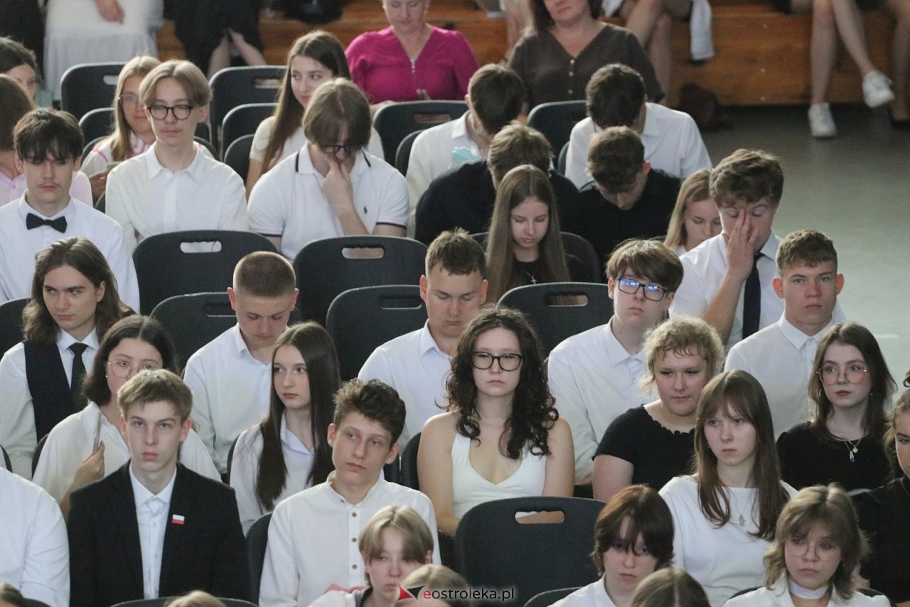 Zakończenie roku szkolnego w II LO w Ostrołęce [26.06.2026] - zdjęcie #65 - eOstroleka.pl