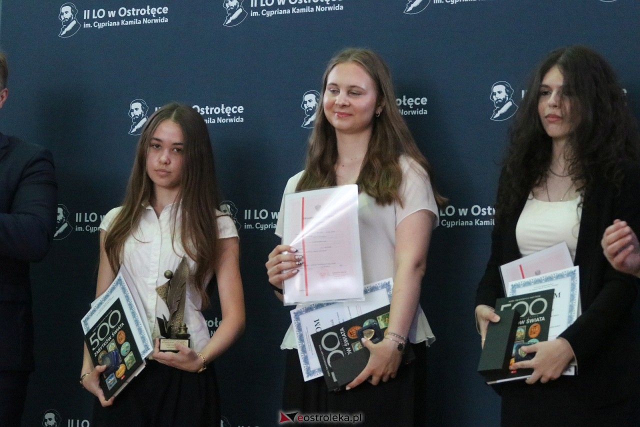 Zakończenie roku szkolnego w II LO w Ostrołęce [26.06.2026] - zdjęcie #58 - eOstroleka.pl