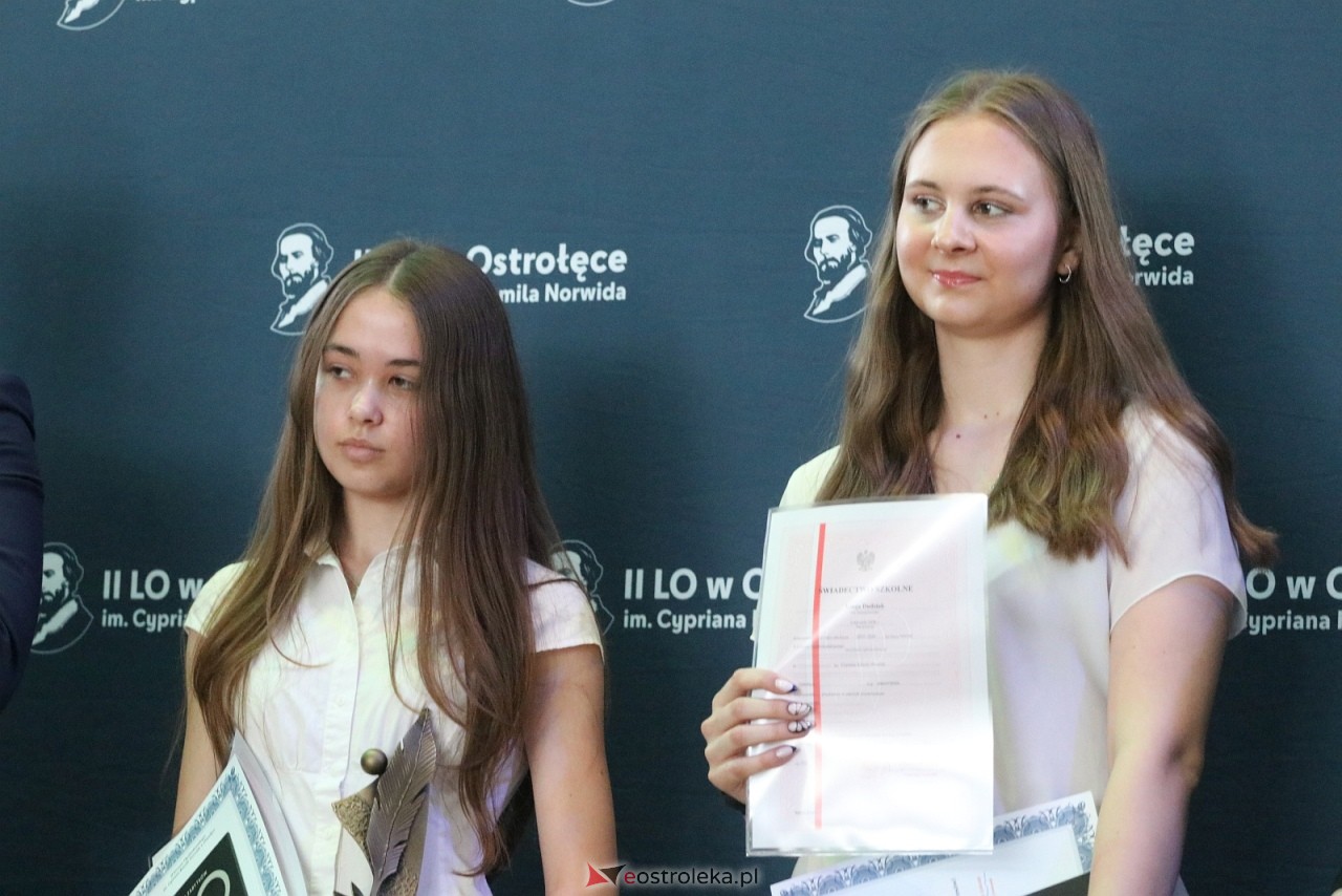 Zakończenie roku szkolnego w II LO w Ostrołęce [26.06.2026] - zdjęcie #55 - eOstroleka.pl
