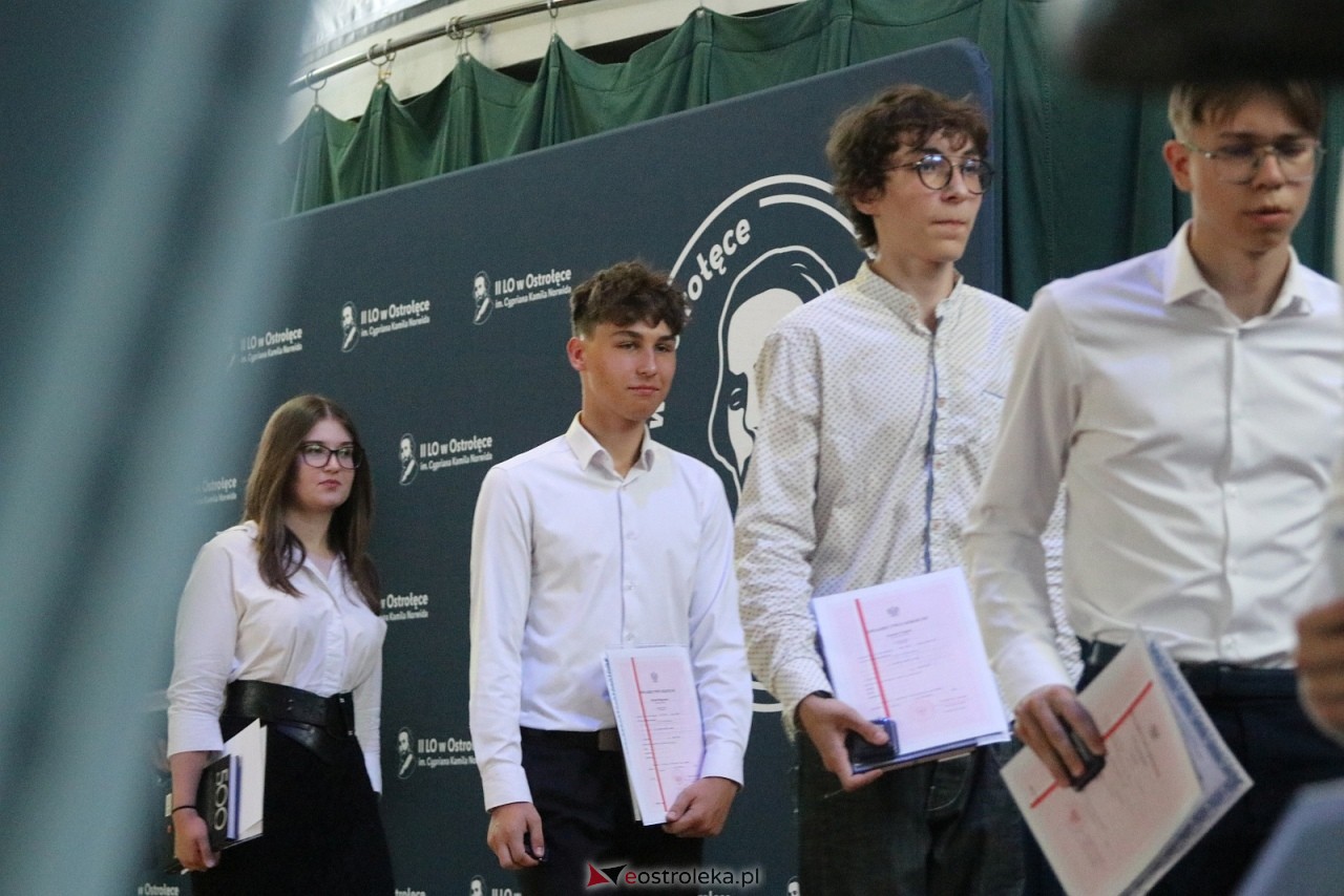 Zakończenie roku szkolnego w II LO w Ostrołęce [26.06.2026] - zdjęcie #49 - eOstroleka.pl