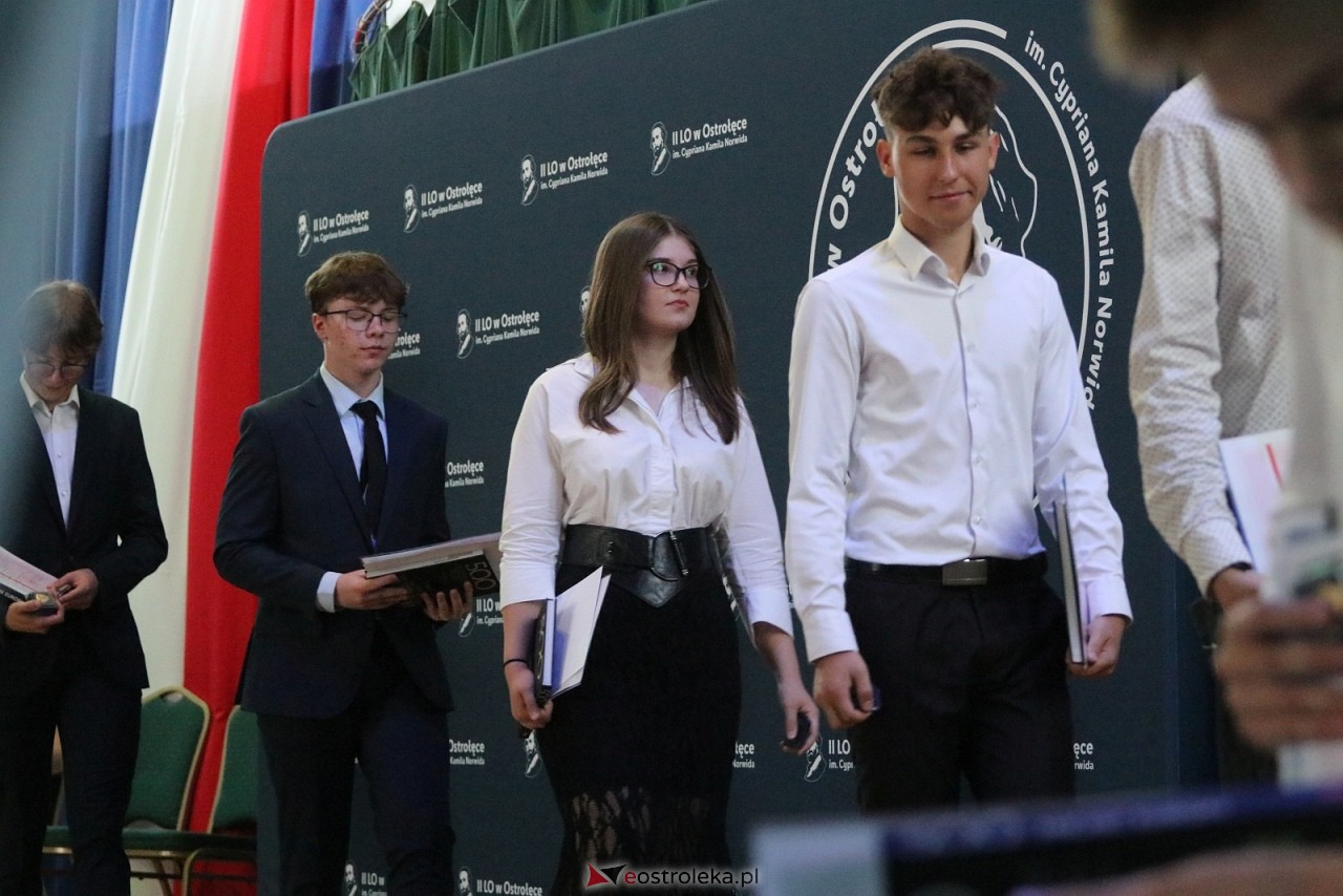 Zakończenie roku szkolnego w II LO w Ostrołęce [26.06.2026] - zdjęcie #48 - eOstroleka.pl